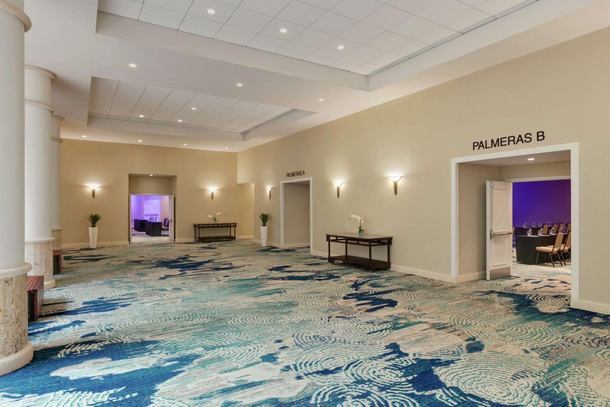 Embassy Suites By Hilton San Juan - Hotel & Casino Exterior photo